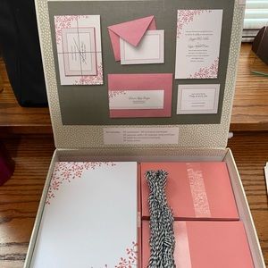 Invitation set Brand New